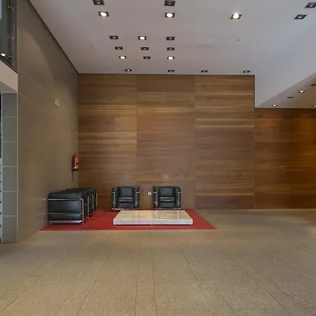 アパート Plaza Euskadi ビルバオ
